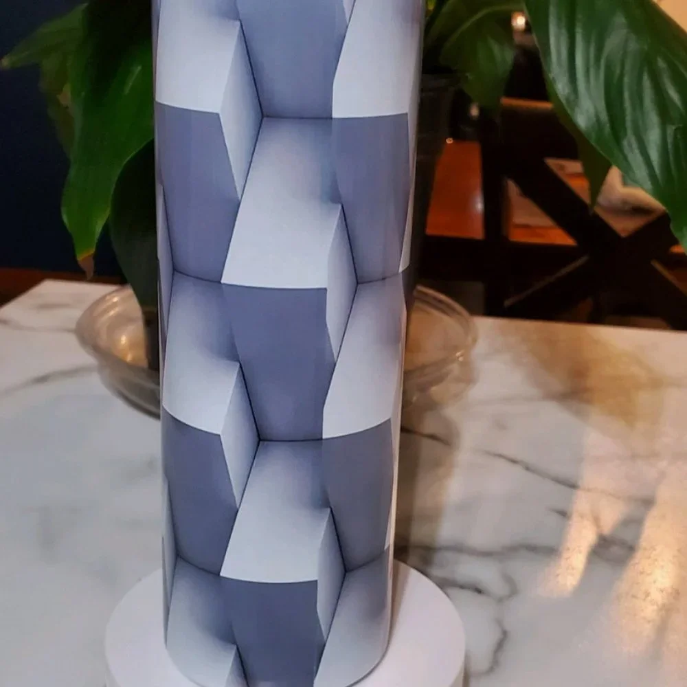 Shades of Gray 3D Look 20oz Tumbler with duo lids 🎉sale